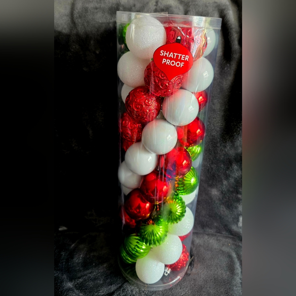 New set of 2 Elf on the Shelf@ 50-Count Shatterproof Christmas Ornaments 2.36" - Picture 2 of 7